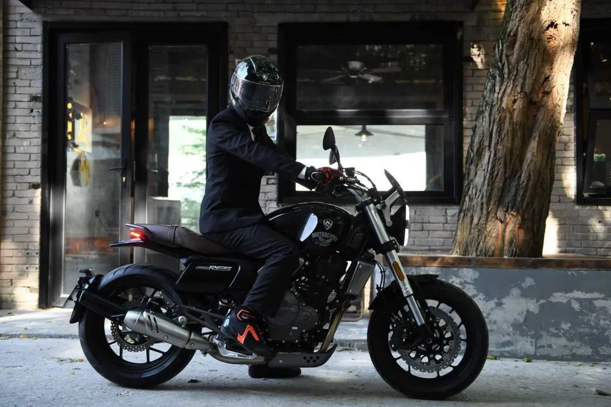 Zonsen: le novità Cyclone presentate ad EICMA 2023 (11)
