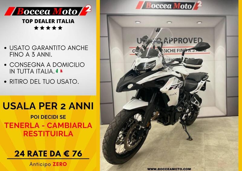 Benelli rinnova la TRK 502 X. Foto e prezzo del modello 2020 - Motociclismo