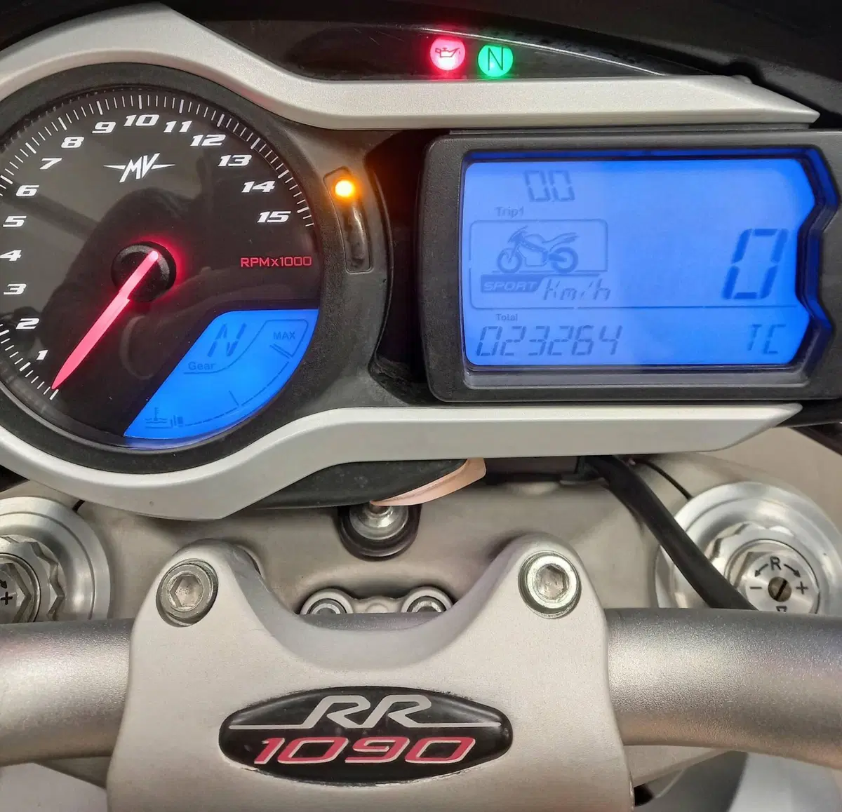 MV Agusta Brutale 1090 RR (2009 - 15) (16)