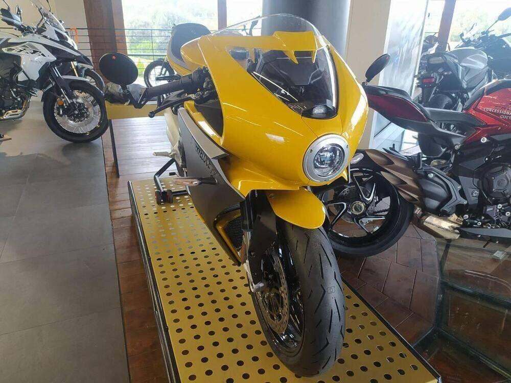 MV Agusta Superveloce 800 (2021 - 24) (3)