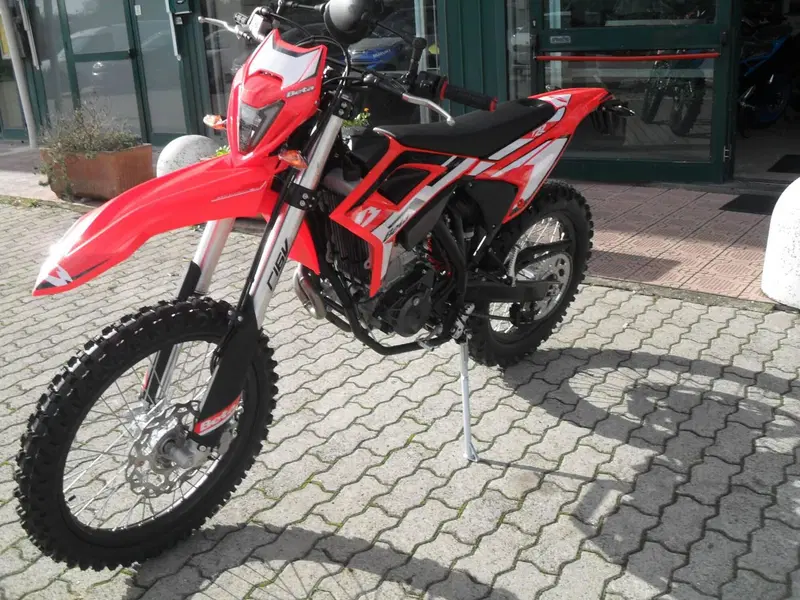 Betamotor RR 125 4T Enduro T (2023 - 24) (3)