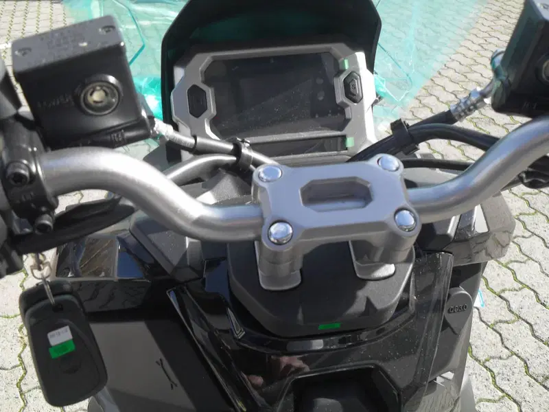 Sym ADX 125 (2023 - 24) (4)