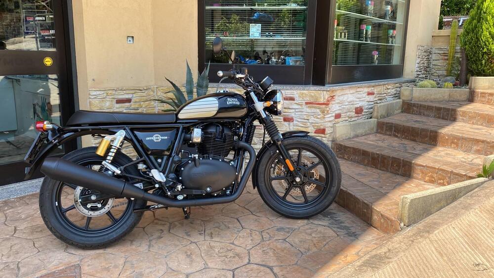 Royal Enfield Interceptor 650 (2021 - 24)