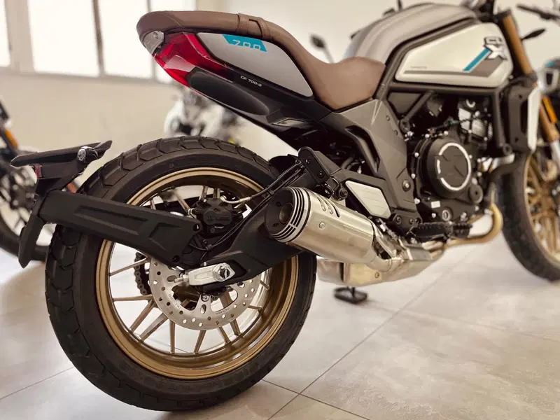 CFMOTO 700CL-X Heritage (2021 - 26) (8)