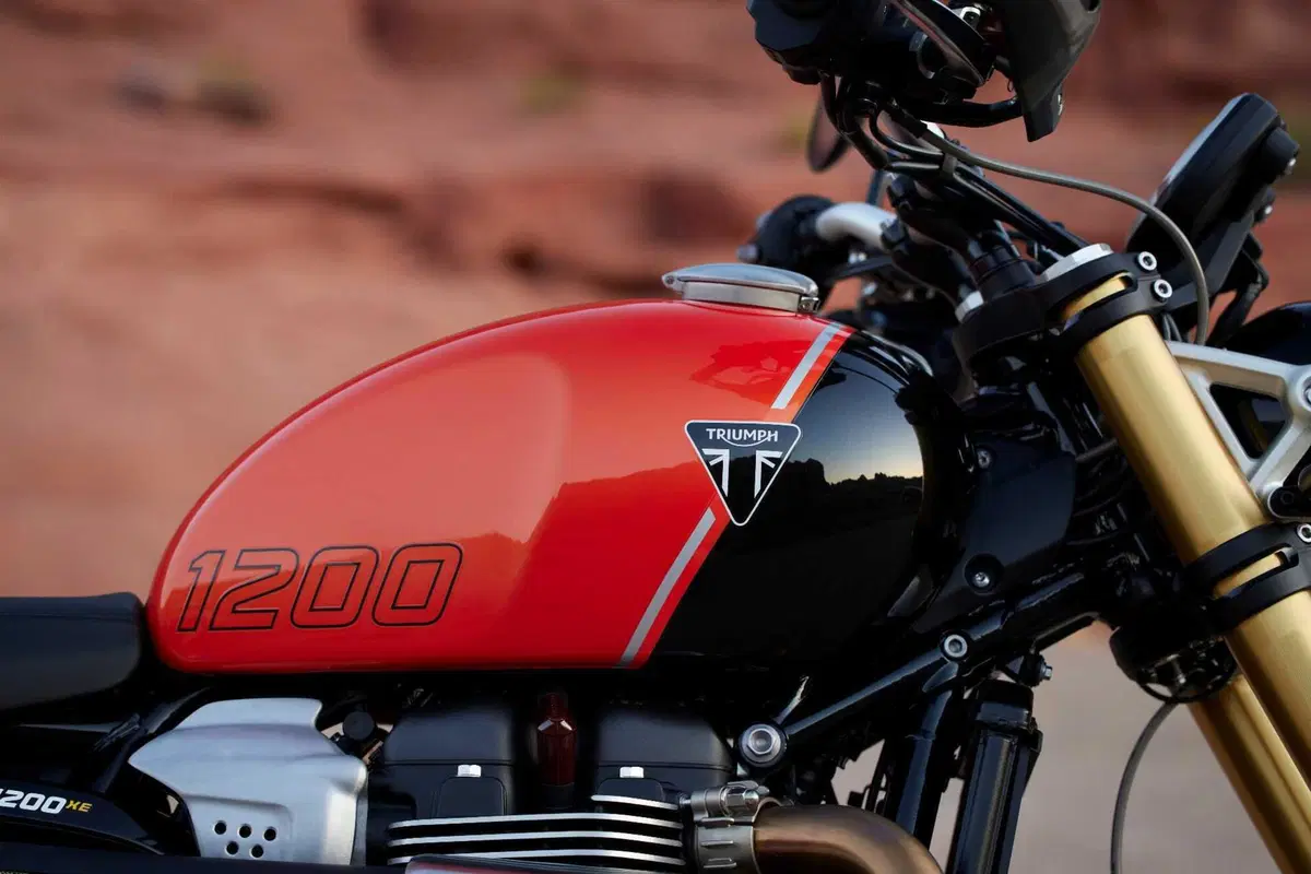 Triumph svela le nuove Scrambler 1200 XE e 1200 X 2024