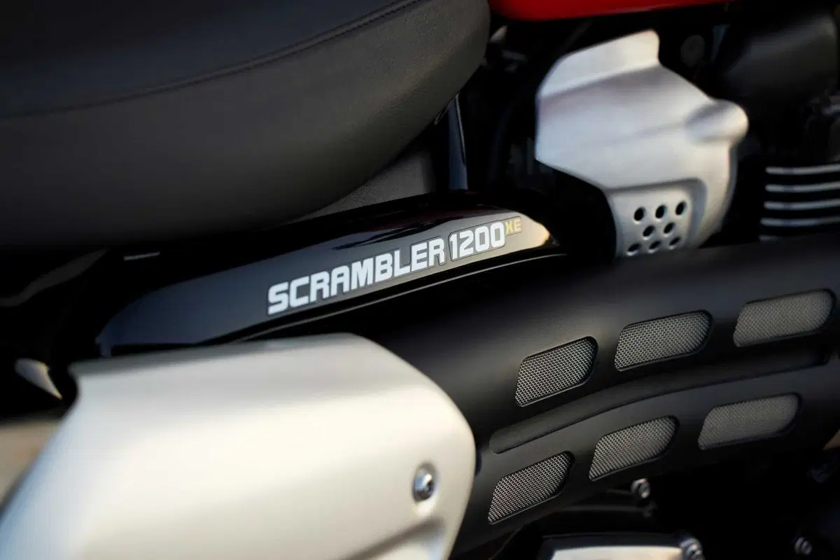 Triumph svela le nuove Scrambler 1200 XE e 1200 X 2024 (2)