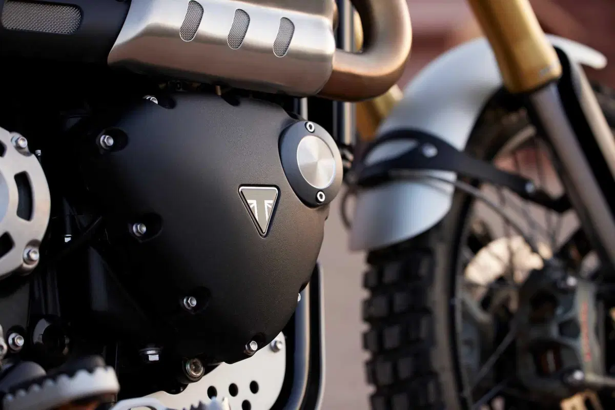 Triumph svela le nuove Scrambler 1200 XE e 1200 X 2024 (4)