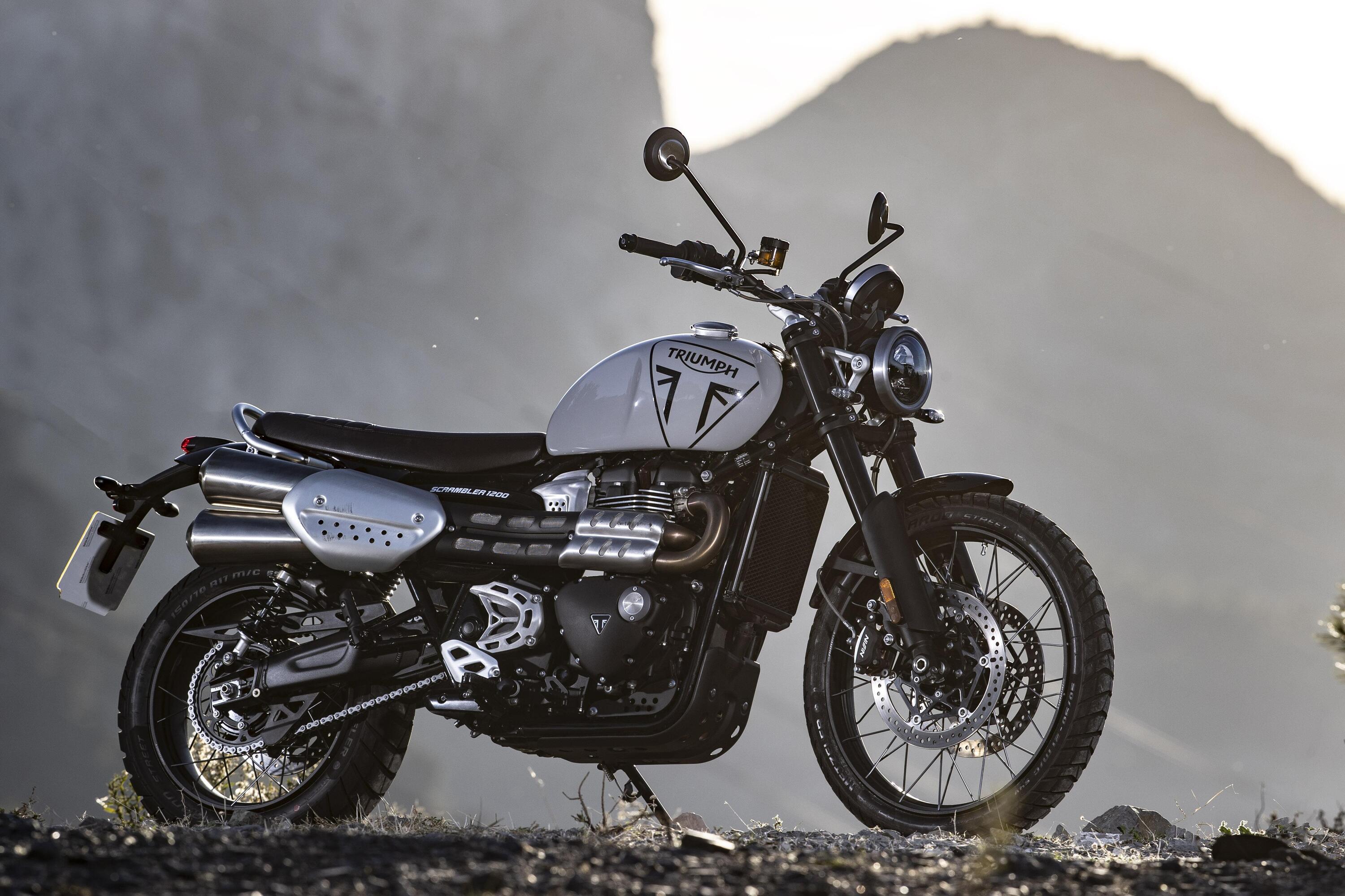 Prova Triumph Scrambler Xe E X Test Quale Scegliere Video