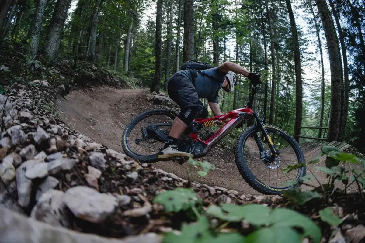 Ducati Power Stage RR, e-mtb in carbonio pronto gara [VIDEO] (7)