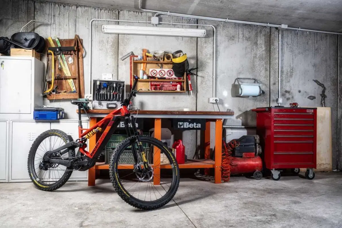 Ducati Power Stage RR, e-mtb in carbonio pronto gara [VIDEO] (14)