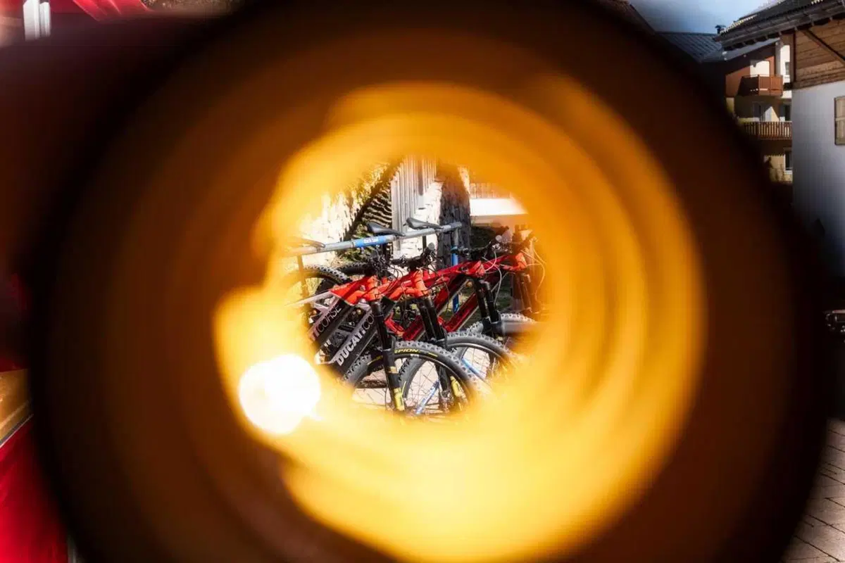 Ducati Power Stage RR, e-mtb in carbonio pronto gara [VIDEO] (15)