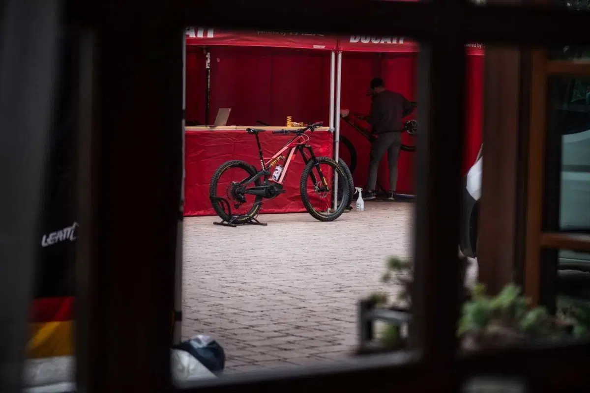 Ducati Power Stage RR, e-mtb in carbonio pronto gara [VIDEO] (18)