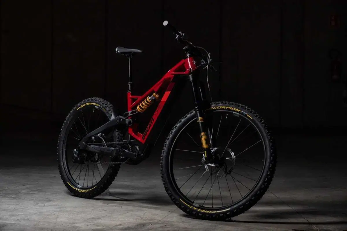Ducati Power Stage RR, e-mtb in carbonio pronto gara [VIDEO] (21)