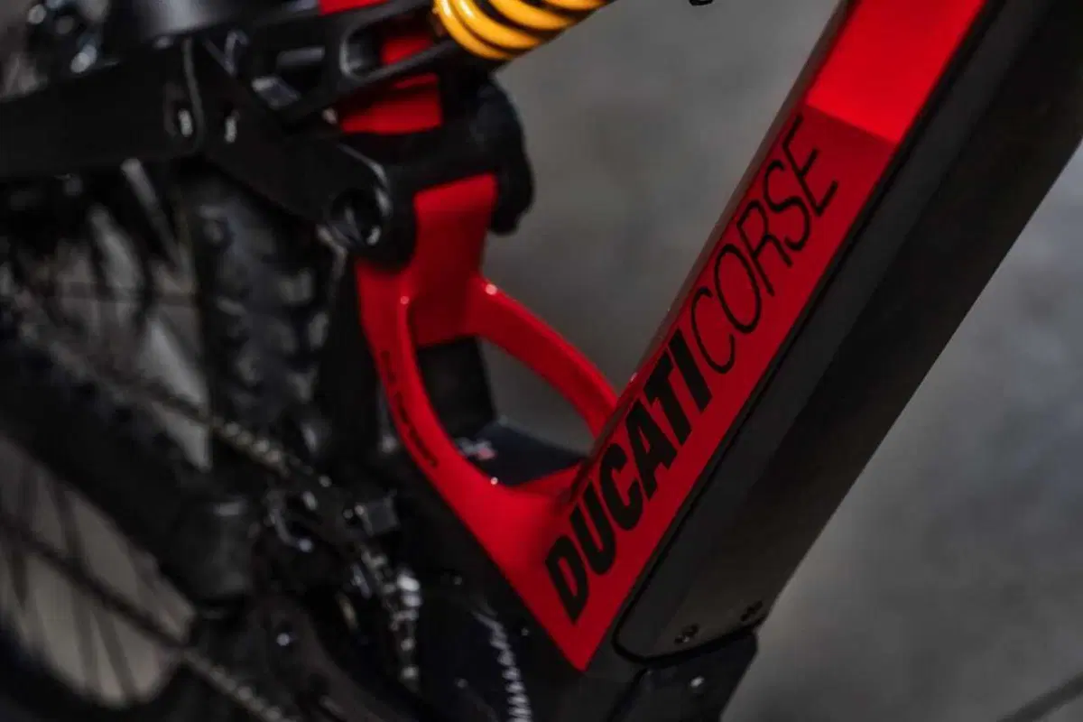 Ducati Power Stage RR, e-mtb in carbonio pronto gara [VIDEO] (26)