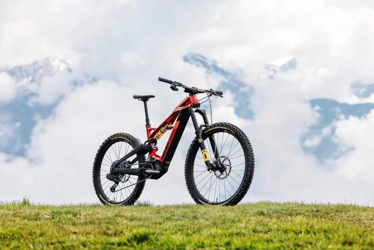 Ducati Power Stage RR, e-mtb in carbonio pronto gara [VIDEO] (34)