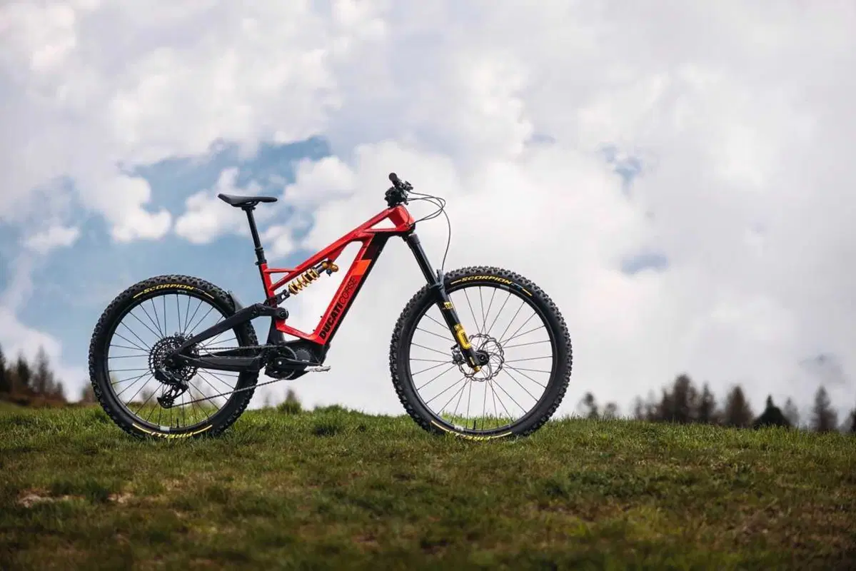 Ducati Power Stage RR, e-mtb in carbonio pronto gara [VIDEO] (35)