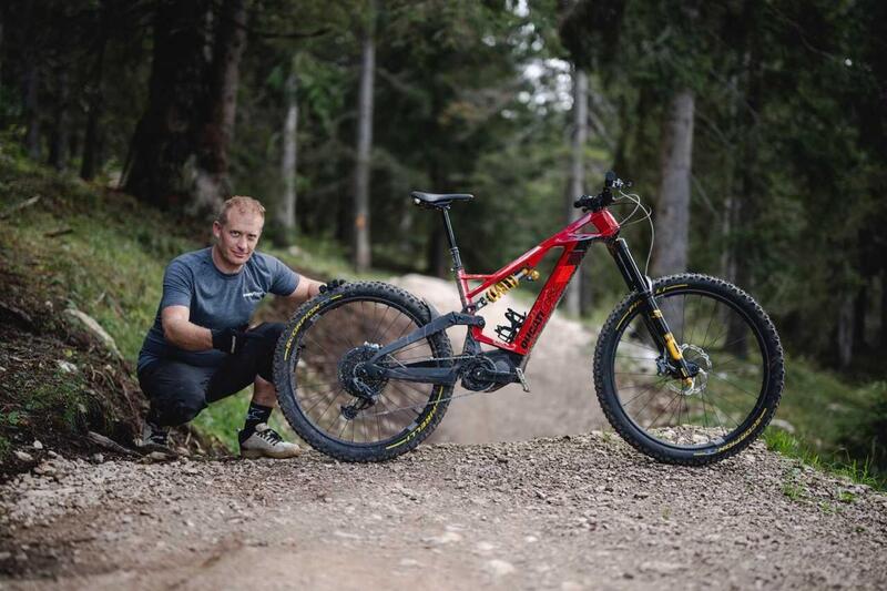 Ducati PowerStage RR, e-mtb in carbonio pronto gara [VIDEO]