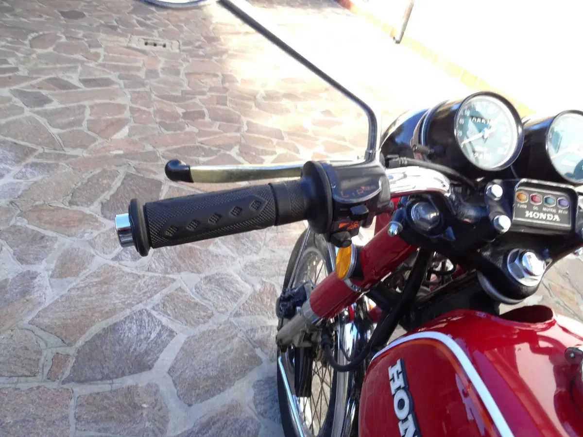 Honda HONDA CB 350 Four ANNO 1975 (13)