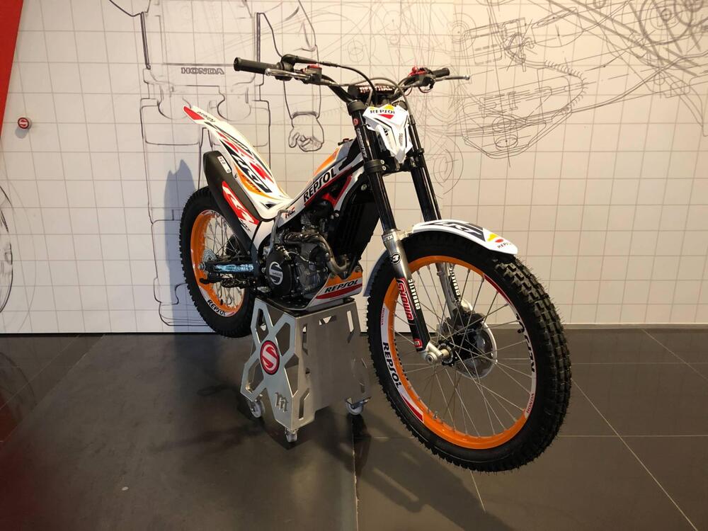 Montesa Cota 301 RR (2021) (4)