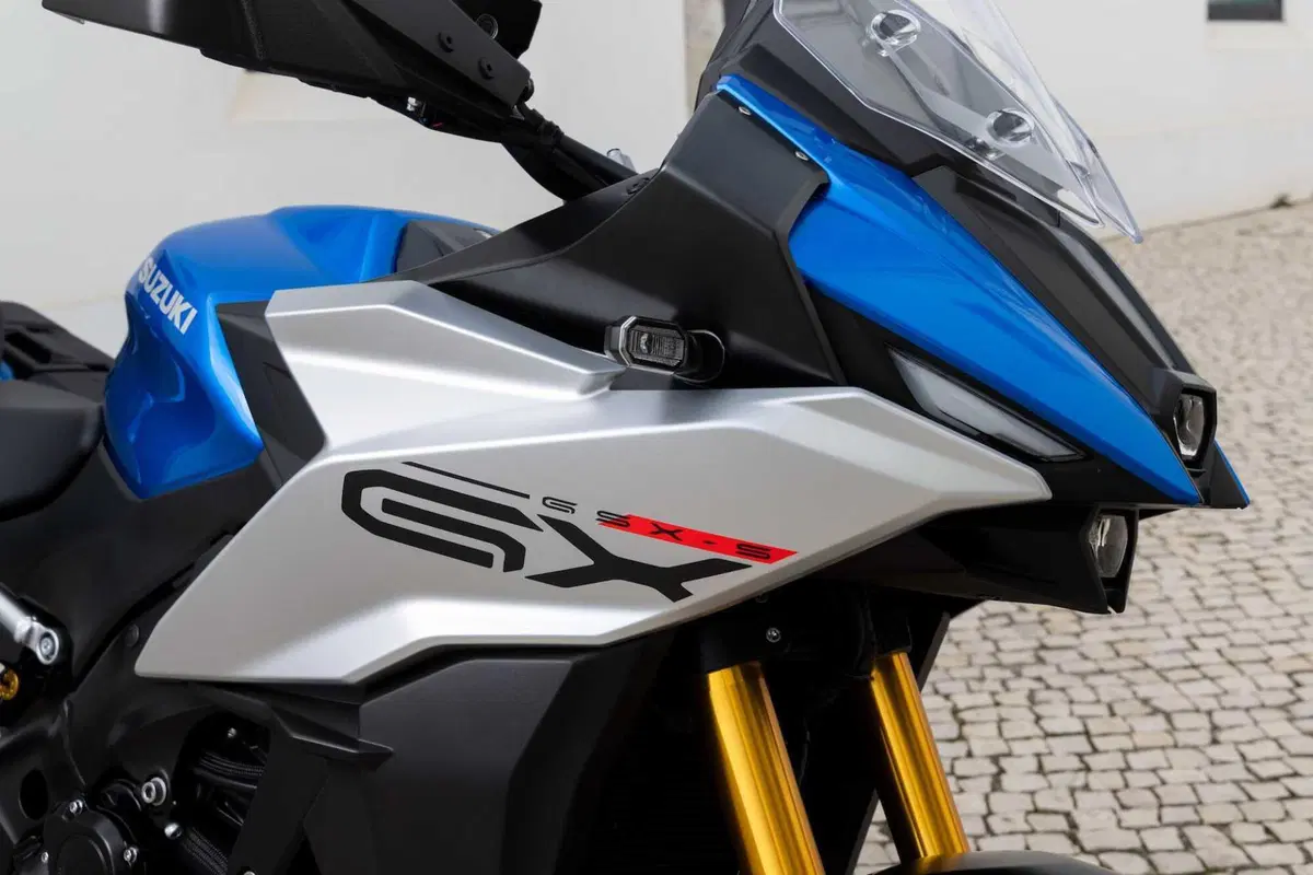 Suzuki GSX-S1000GX (24)