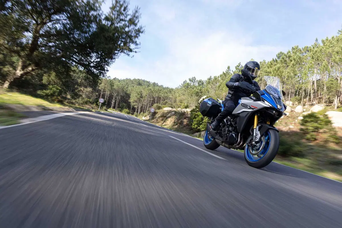 Suzuki GSX-S1000GX (5)