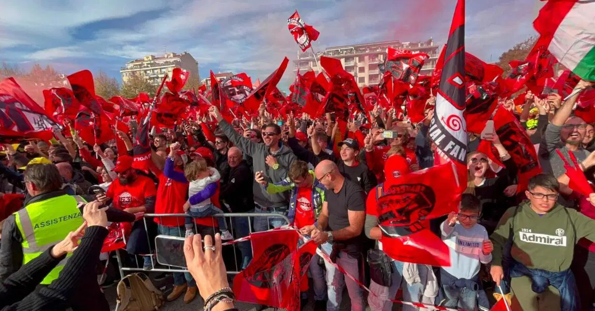 MotoGP 2023, GP di Valencia. In piazza per Pecco: ecco dove sono i maxischermi per seguire l'ultima gara del Motomondiale