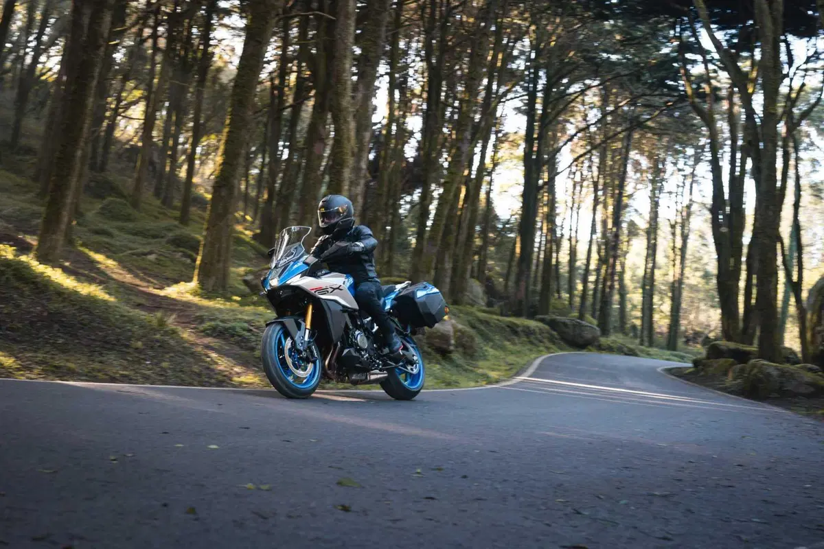 Suzuki GSX-S1000GX (3)