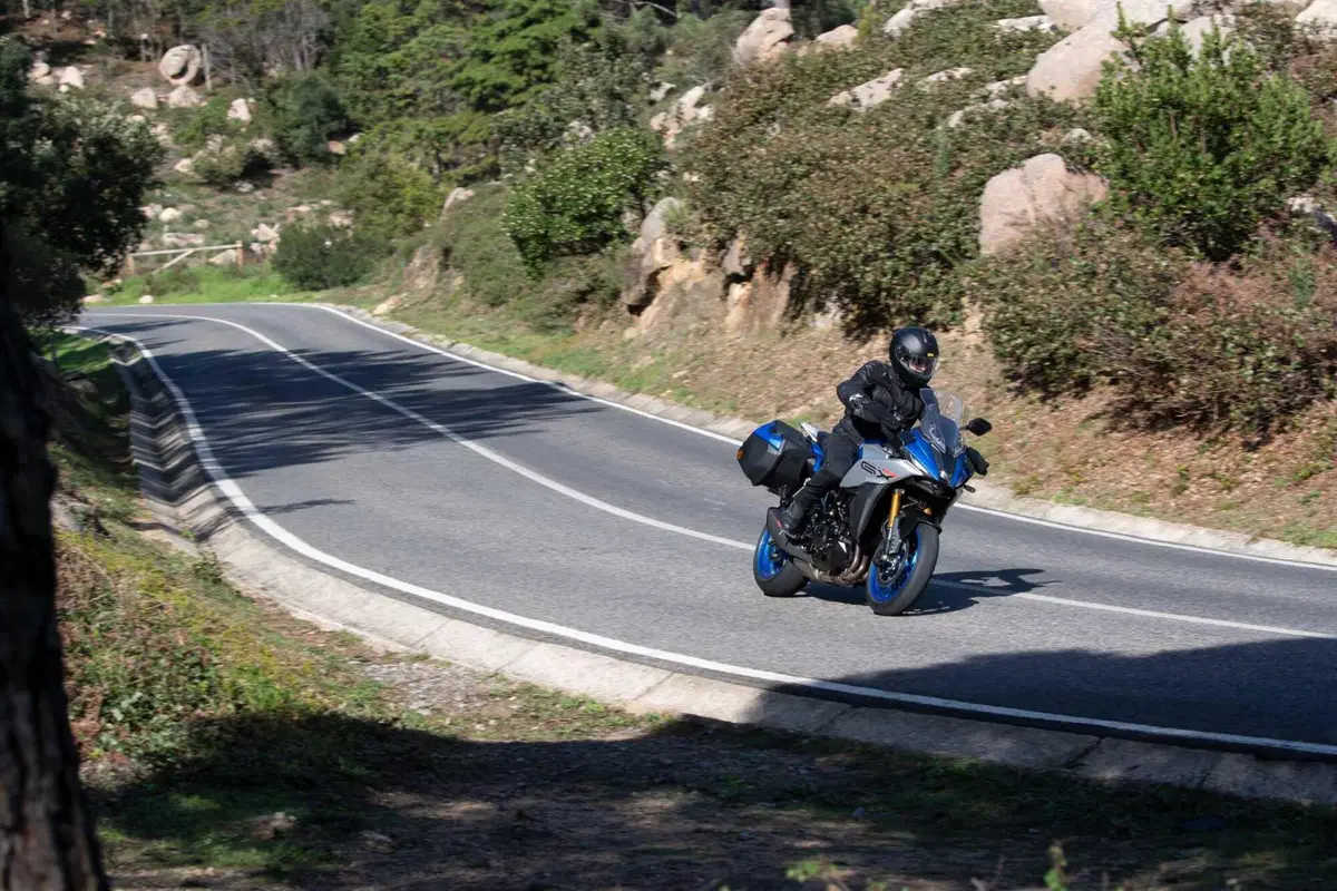 Suzuki GSX-S1000GX (5)