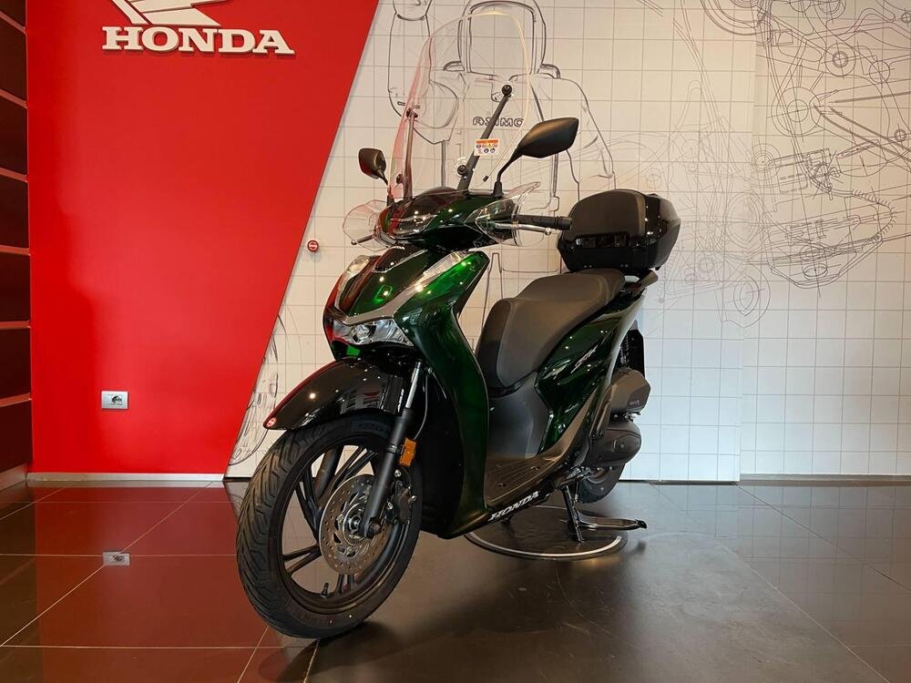 Honda SH 150i Vetro (2024) (4)