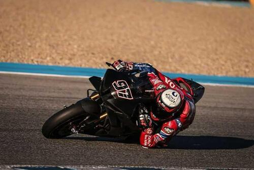 Test SBK. Andrea Locatelli il più veloce a Jerez. Debutto positivo per la nuova CBR (4)