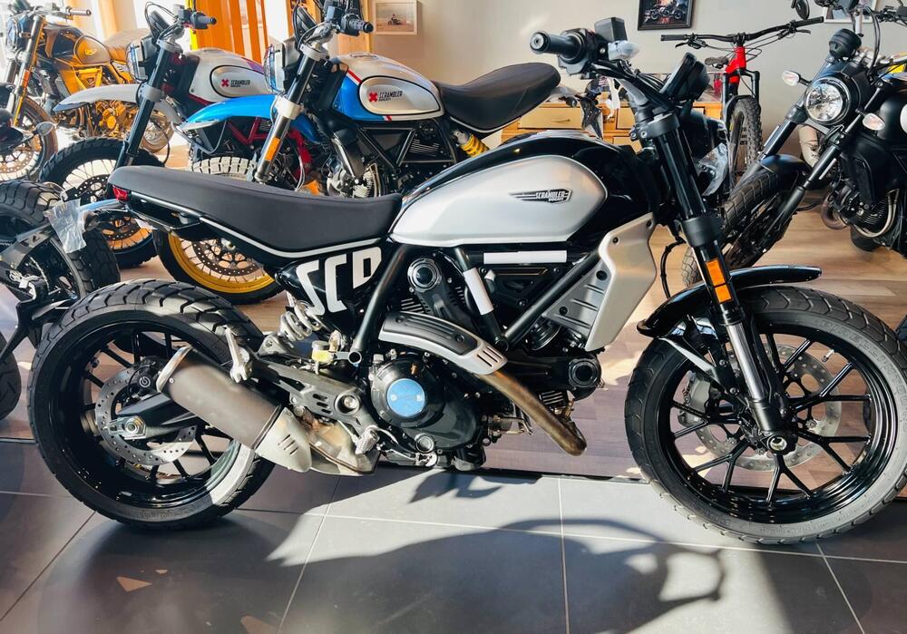 Ducati Scrambler 800 Icon (2023 - 24)