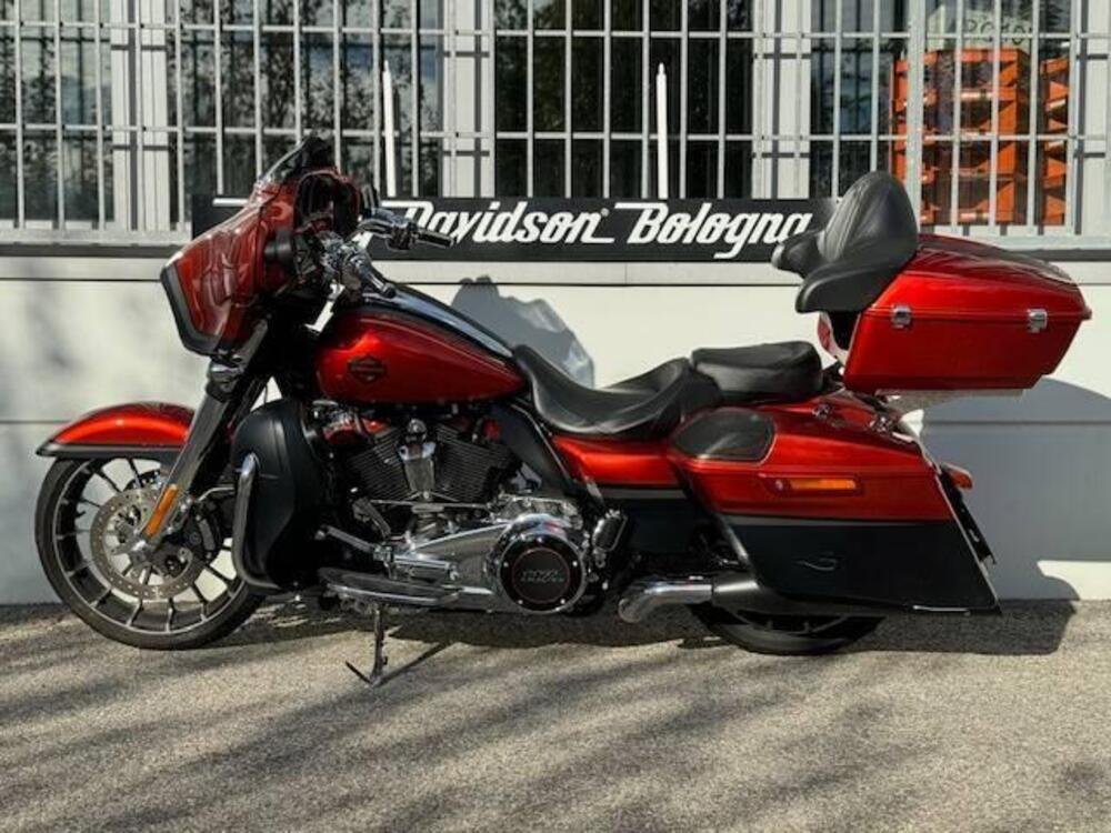Harley-Davidson 117 Street Glide (2018 - 20) - FLHXSE (2)