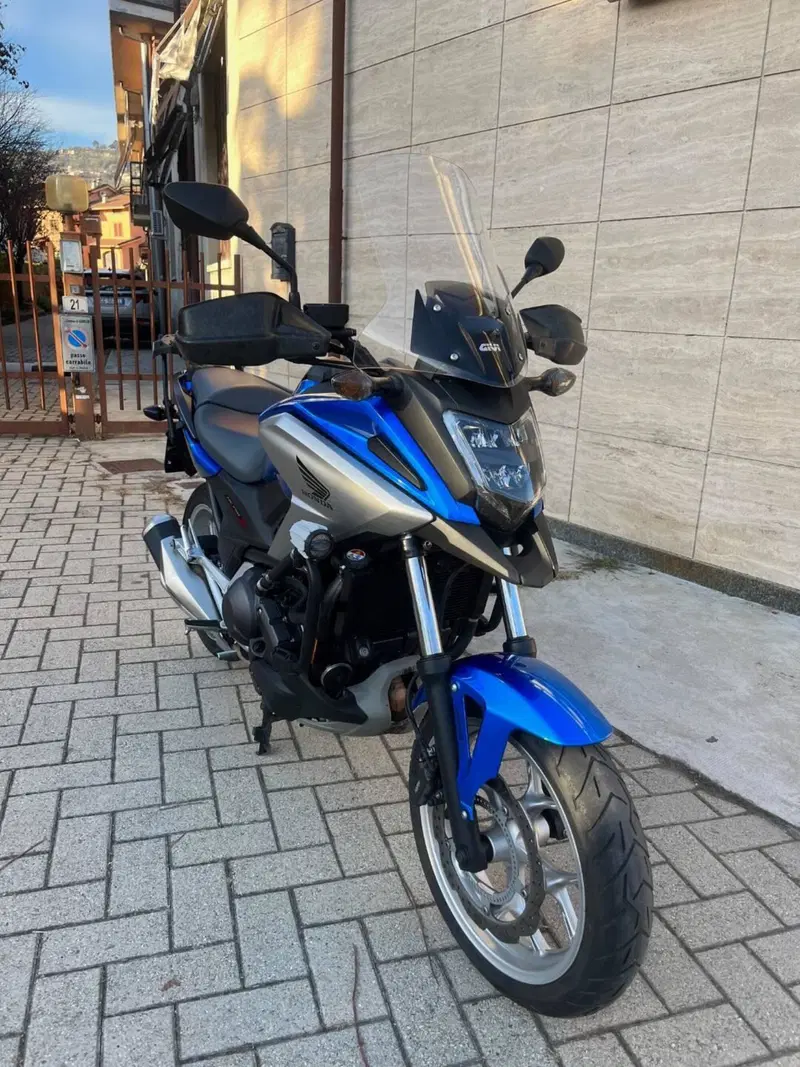 Honda NC 750 X DCT ABS (2016 -17) (2)