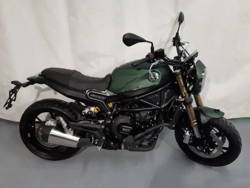 Benelli Leoncino 800 (2022 - 26)