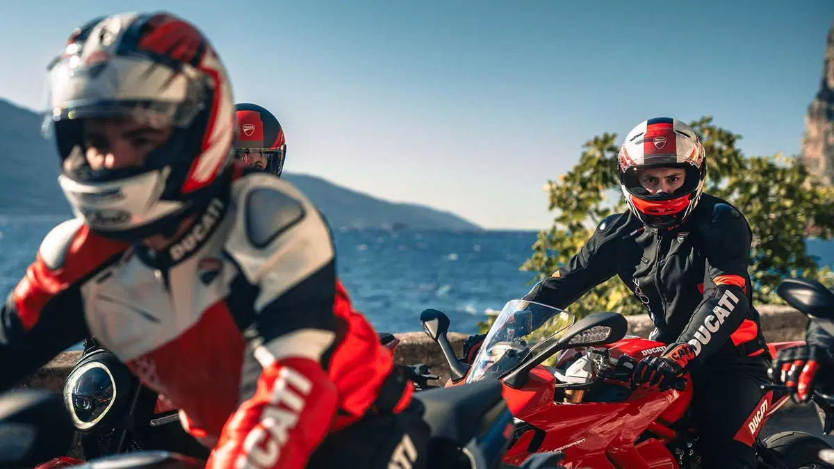 Ducati presenta la collezione abbigliamento 2024