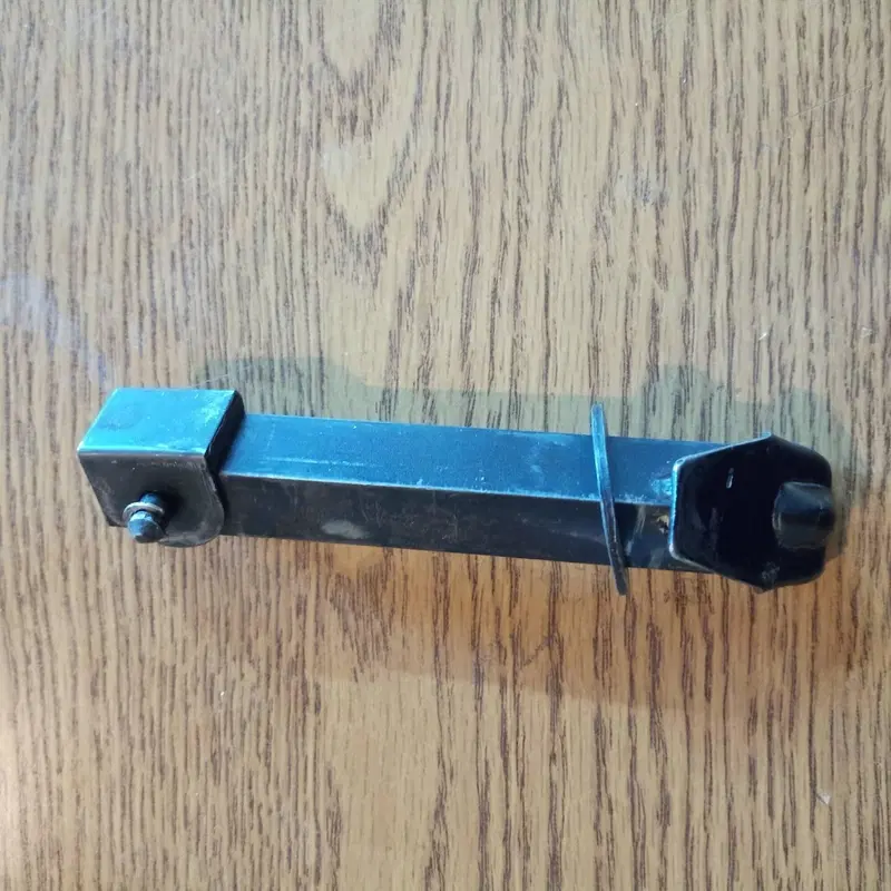 Supporto pedana guidatore Suzuki Intruder 250 (2)