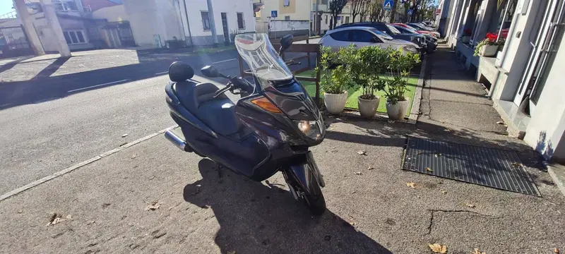 Yamaha Majesty 250 A ABS (1999 - 03) (4)