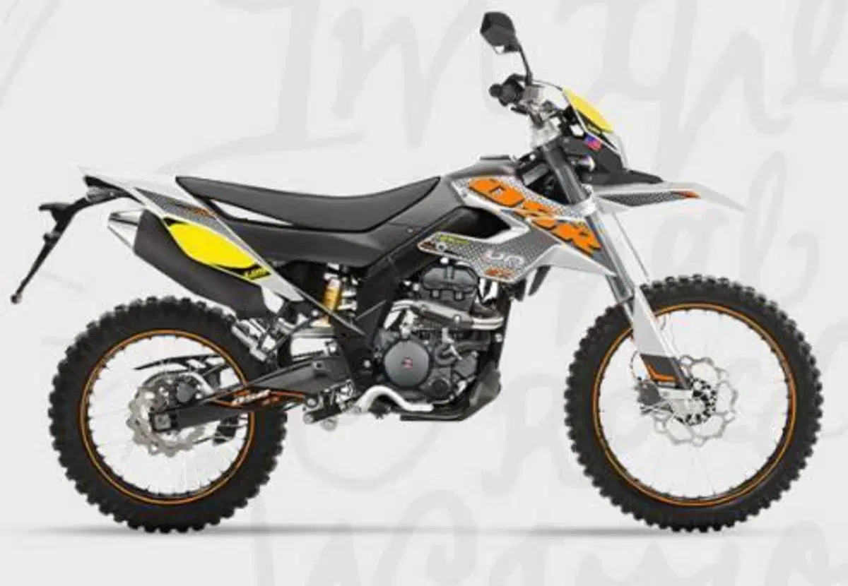 Um Italia DSR 125 EX (2023 - 26) (5)