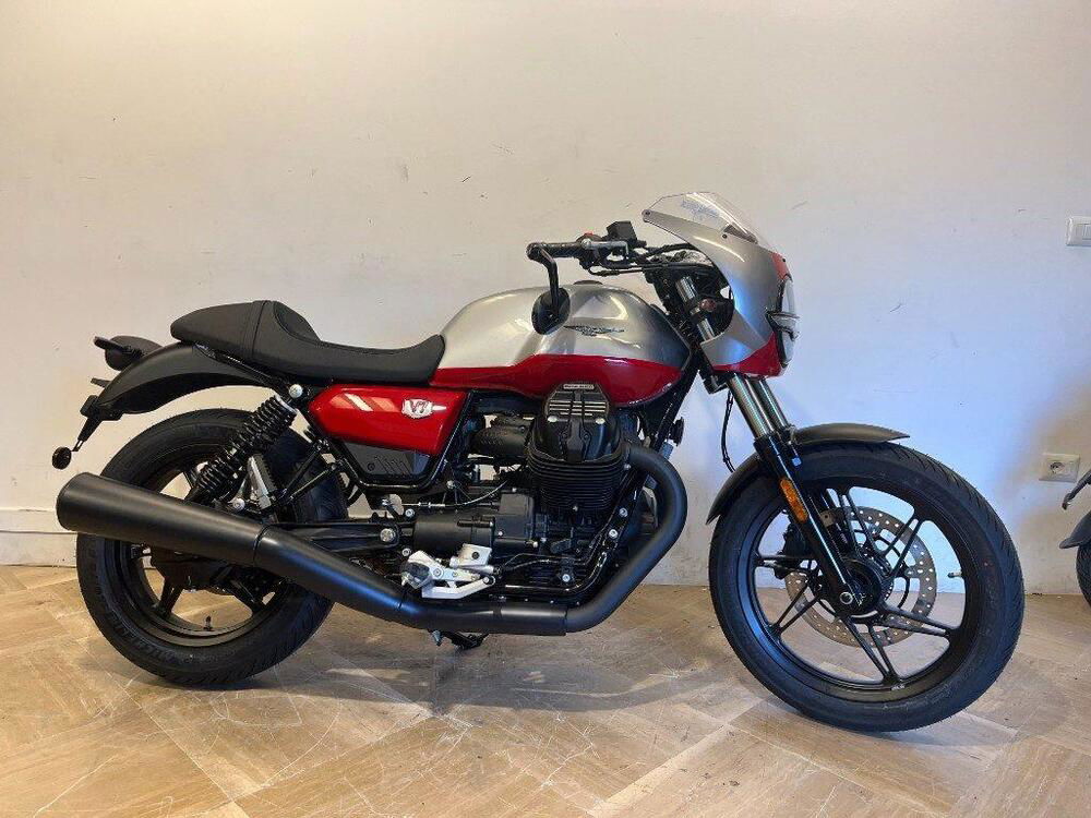 Moto Guzzi V7 Stone Corsa (2023 - 24)