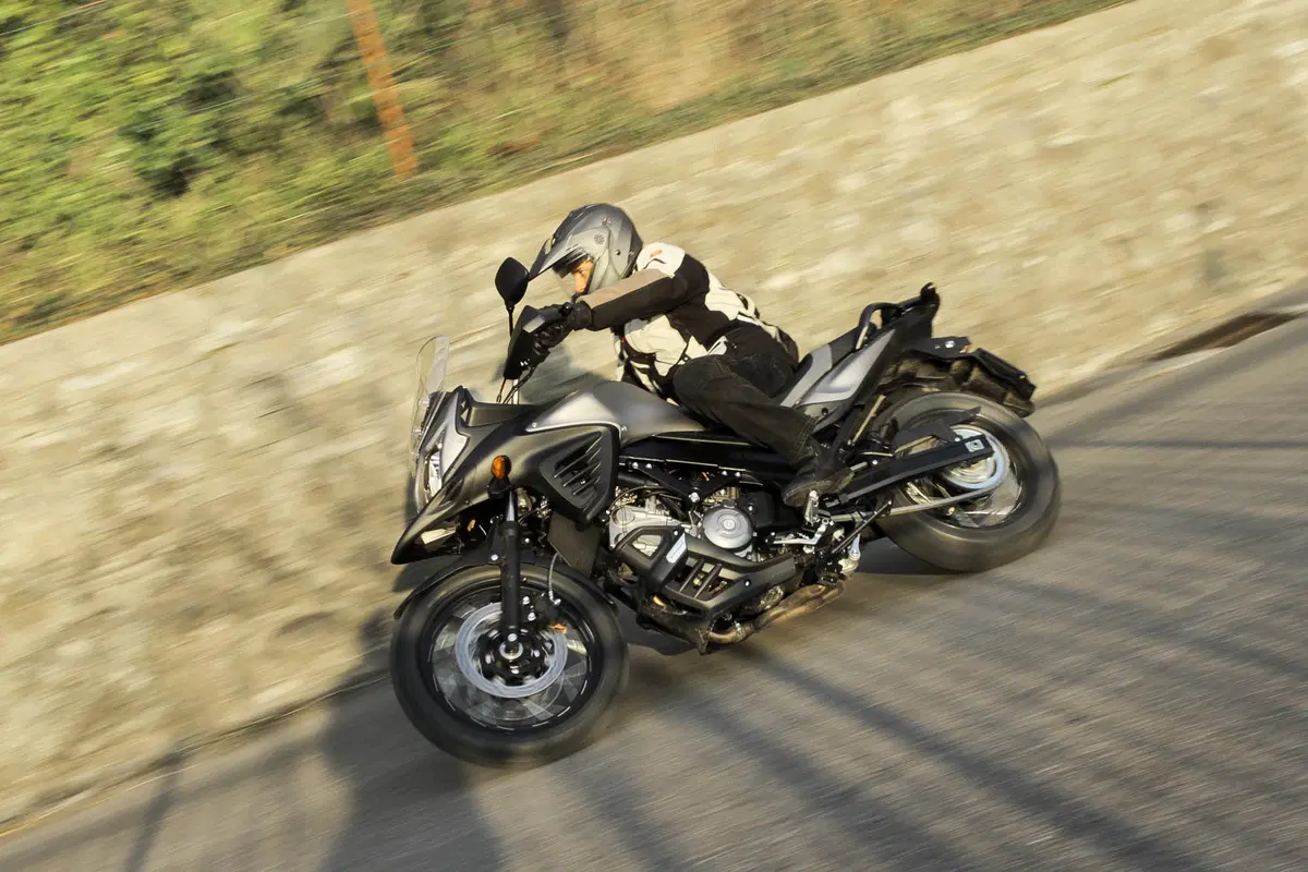 Suzuki V-Strom 650XT ABS (9)