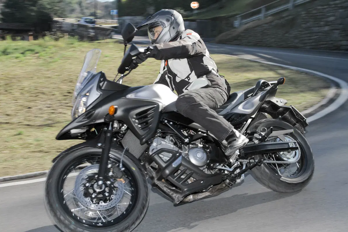 Suzuki V-Strom 650XT ABS (3)