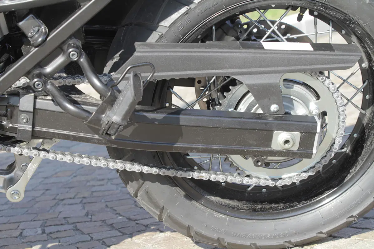 Suzuki V-Strom 650XT ABS (27)