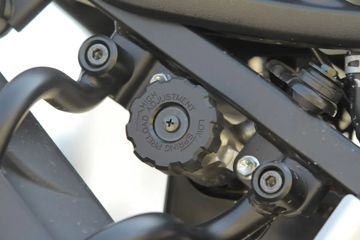 Suzuki V-Strom 650XT ABS (38)