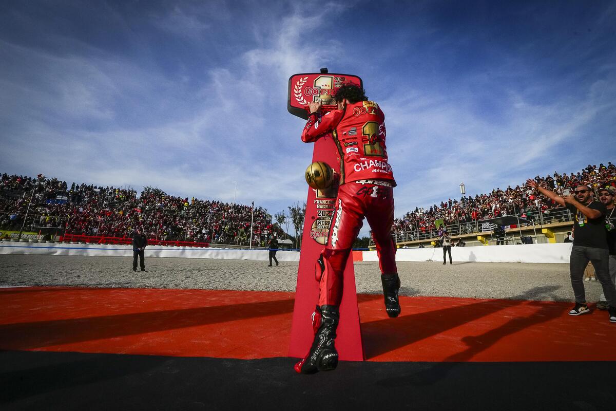 MotoGP 2023. Les bulletins du GP de Valence Francesco Bagnaia, champion comme les champions MotoGP 2023. Les bulletins du GP de Valence Francesco Bagnaia, champion comme les champions