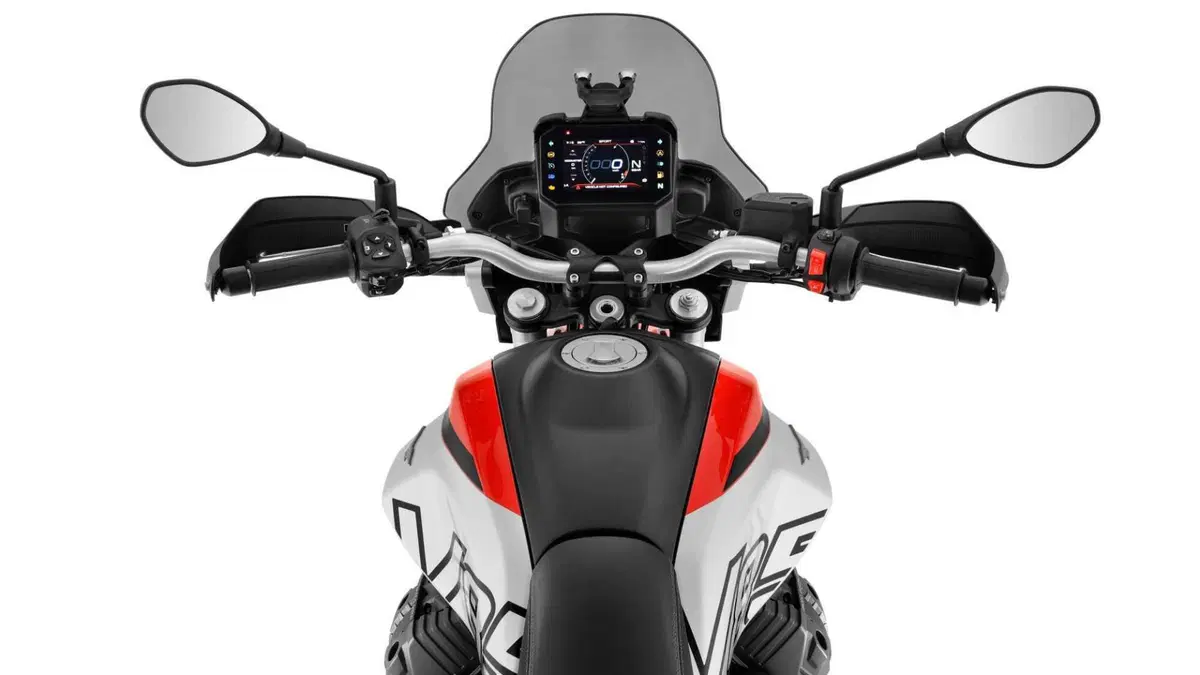 Moto Guzzi V85 V85 TT (2024 - 26) (17)