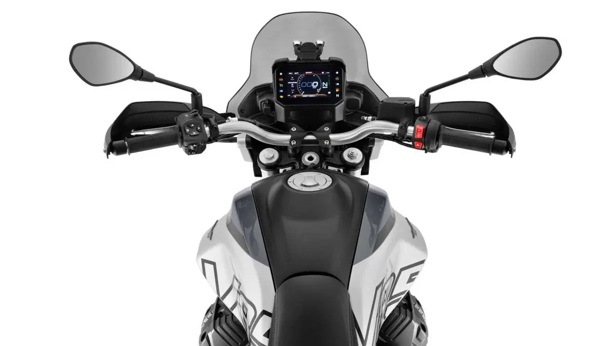 Moto Guzzi V85 V85 TT (2024 - 26) (18)