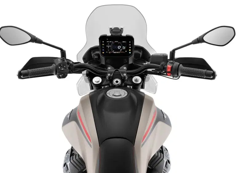 Moto Guzzi V85 V85 TT Travel (2024 - 26) (8)