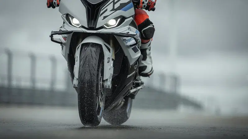 Bridgestone Battlax Hypersport S23: niente lo spaventa!
