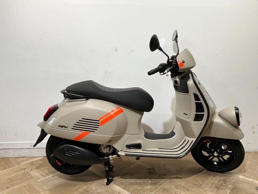 Vespa GTV 300 Hpe (2023 - 24) (2)