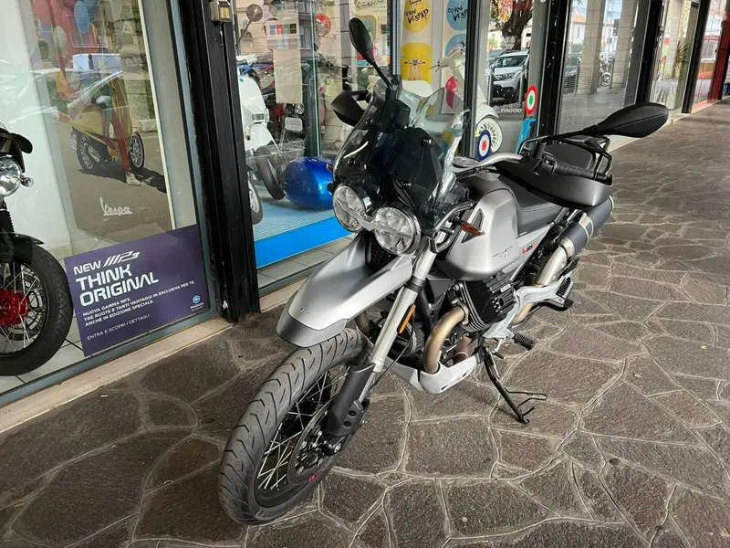 Moto Guzzi V85 TT (2019 - 20) (2)